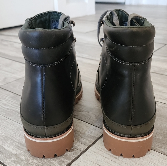 Chaco Women's Field Hiking boot Olive Night, Size 11, NWOT - Picture 3 of 9